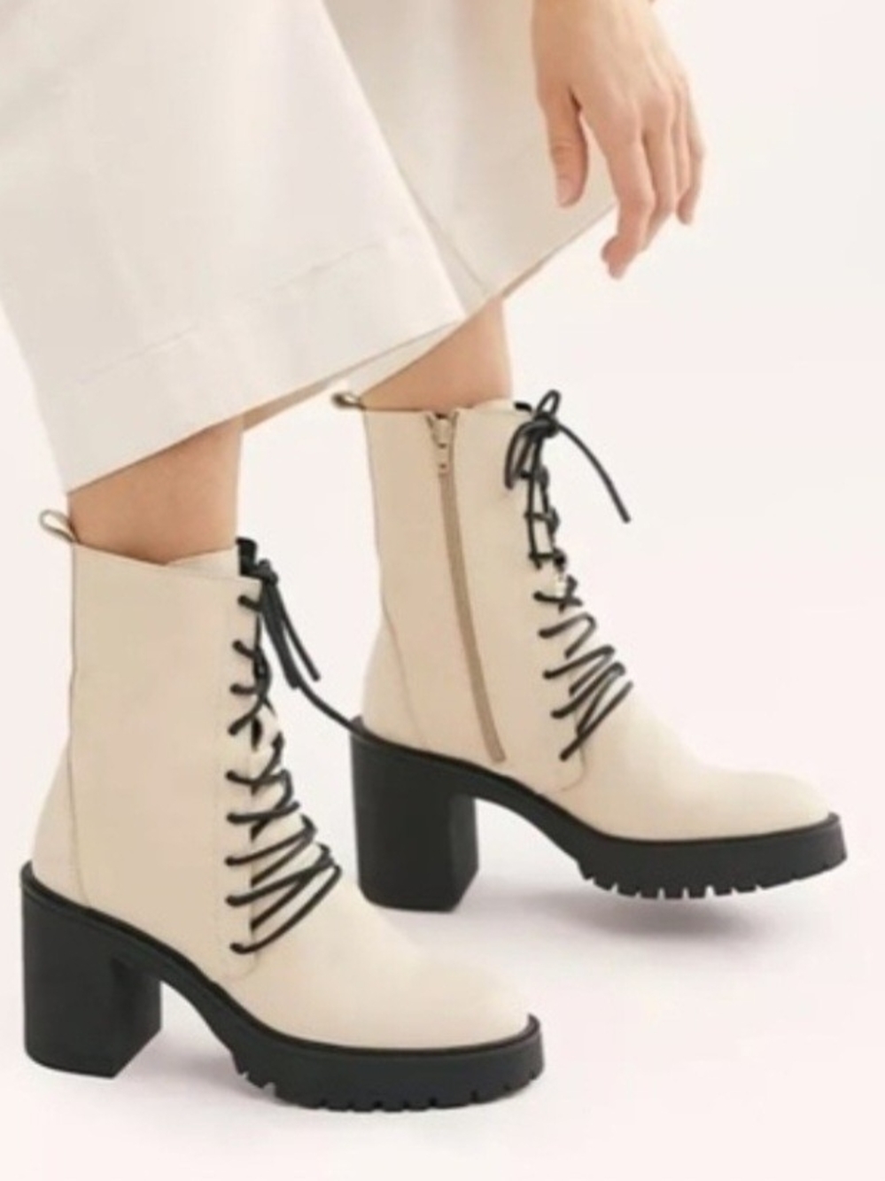 Free People Dylan Cream Lace-Up Block Heel Combat Boots. Size 6 (36)
